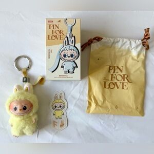 THE MONSTERS Pin for Love Series  - F